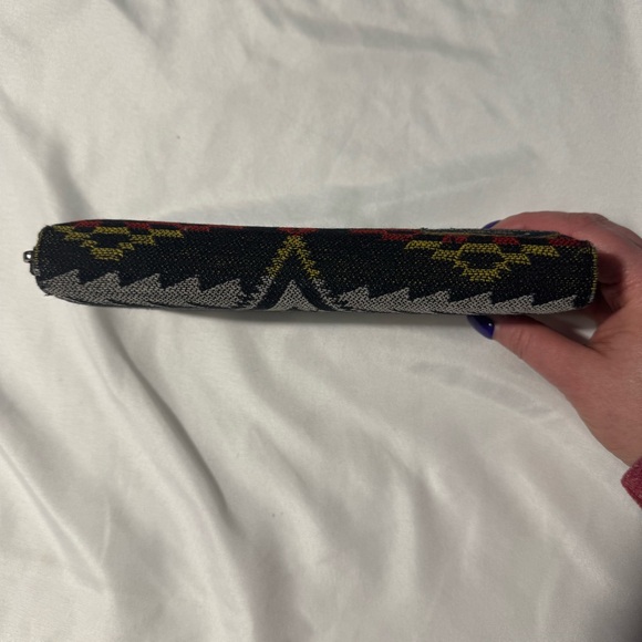 Nixon x Pendleton Midnight Eyes Bifold Wallet – Wool Exterior | Zip Closure - Picture 4 of 14